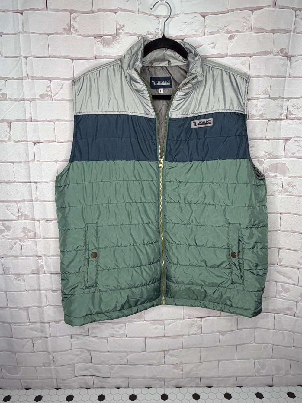 Local Boy Outfitters Colorblock Puffer Vest Size Large